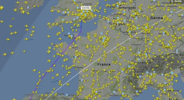 Ryanair flug verfolgen - Flightradar24