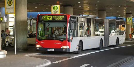 An- und Abreise Düsseldorfer Airport Bus