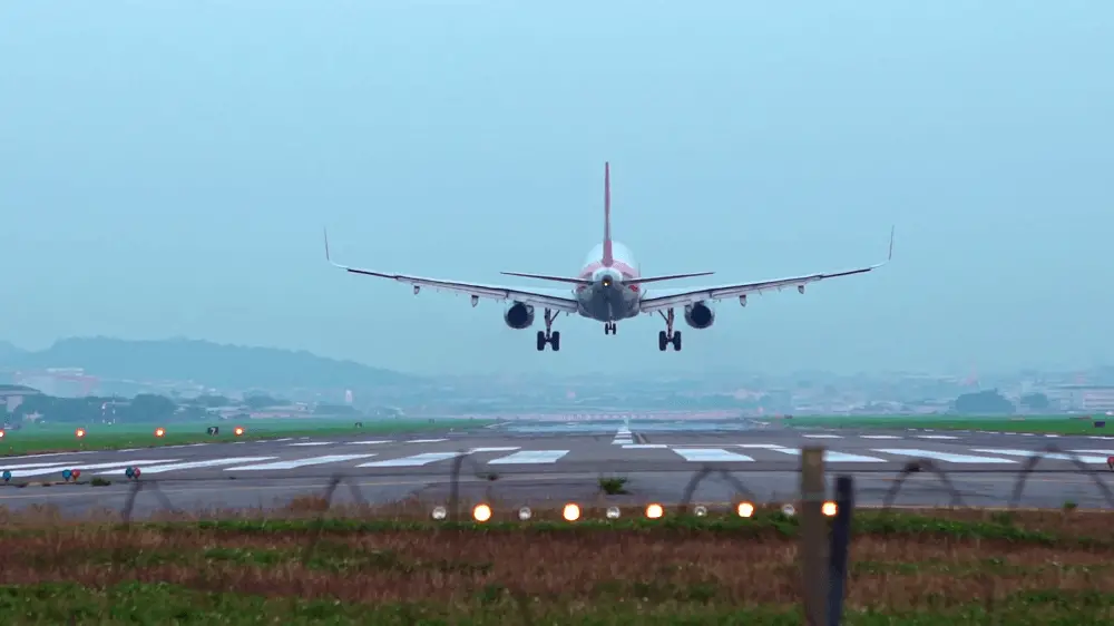 Flughafen Stuttgart Ankunft Aktuell > Flightradars24.de