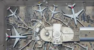 Top 15 Riesen: Größte Flughäfen der Welt auf der aktuellen Rangliste gesammelt