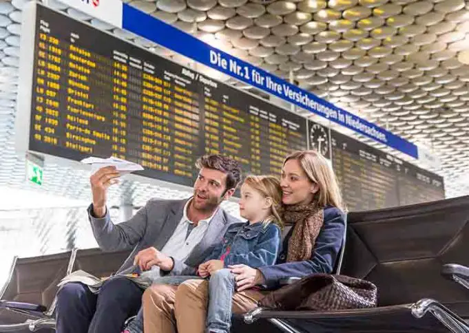 Flughafen Hannover Ankunft Terminal C Adresse flightradars24.de