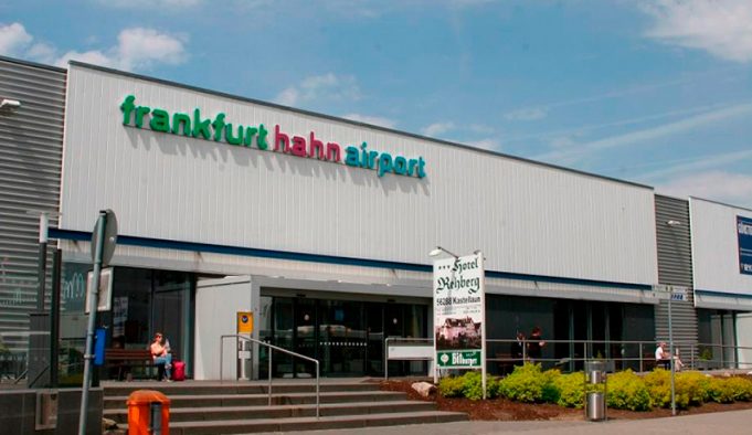 Adresse Frankfurt Hahn Flughafen Navi flightradars24.de