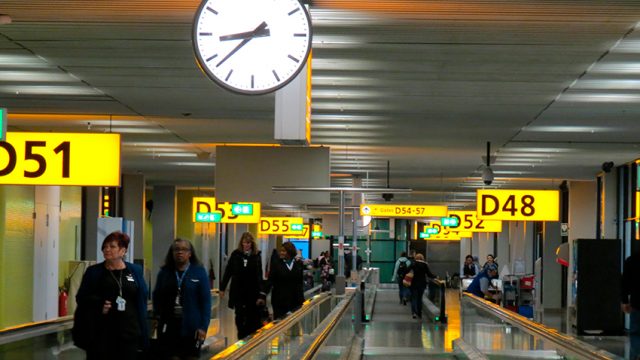 Flughafen Amsterdam Ankunft Laut Aktuellem Flugplan flightradars24.de