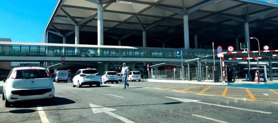 Malaga Flughafen Auto Parken Für Eine Woche flightradars24.de