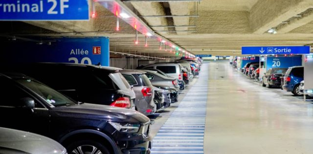 Günstig Parken Flughafen Charles De Gaulle flightradars24.de