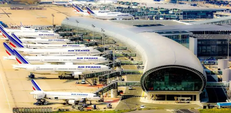 Paris Charles De Gaulle Flughafen Abflug flightradars24.de