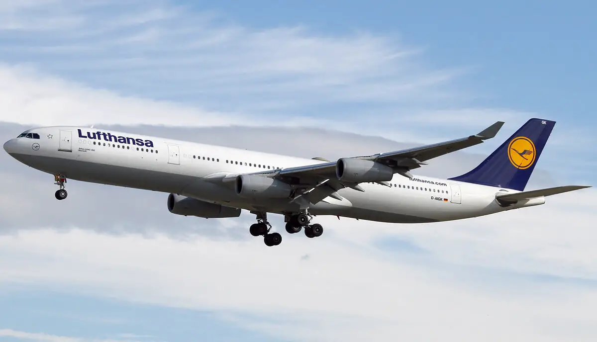Lufthansa A340-600 Sitzplan Flugzeug
