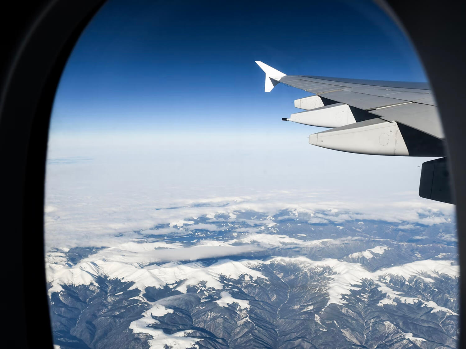 wie hoch fliegt ein passagierflugzeug