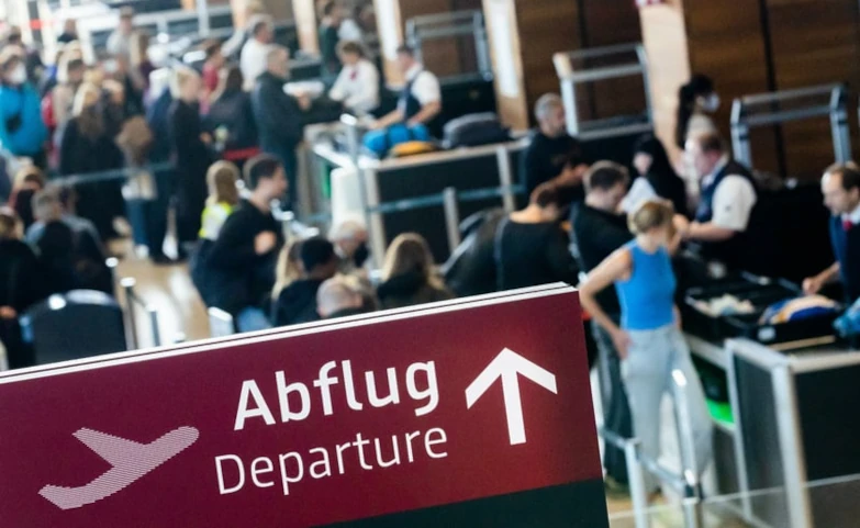 Flughafen BER Abflug