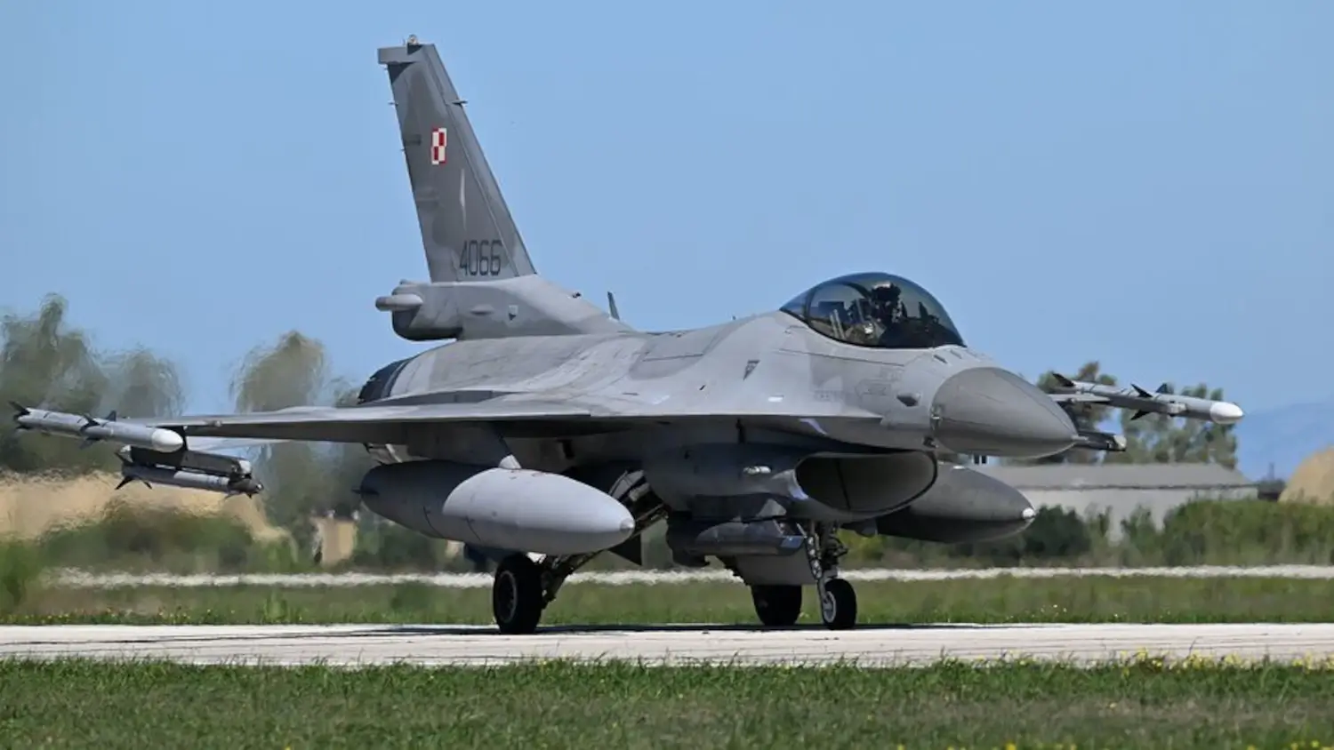 F-16