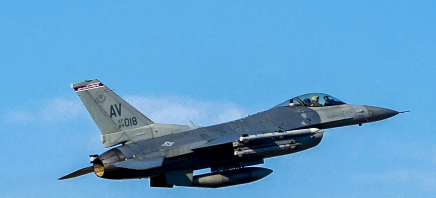 F-16