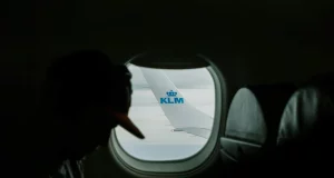 KLM streicht Kosten