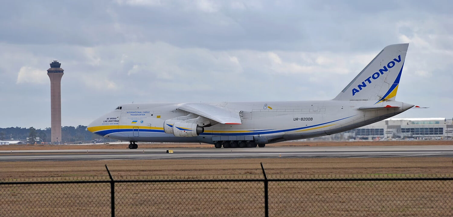 Antonov und Ceva transportieren europäischen Satelliten in die USA