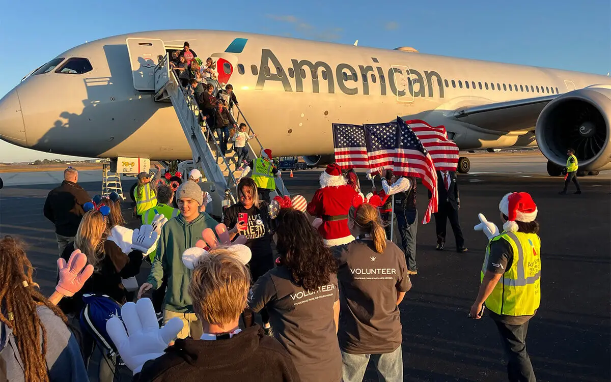 American Airlines: Snowball Express zaubert Heldenfamilien nach Disney