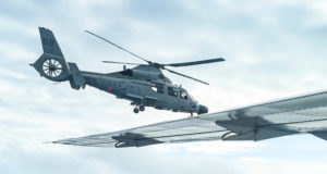 Philippinisches Flugzeug von chinesischem Hubschrauber bedrängt