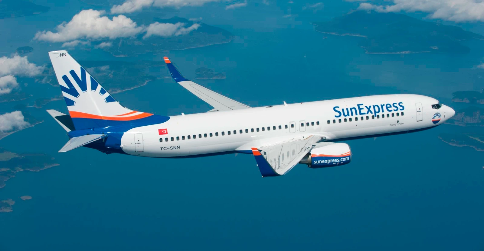 SunExpress stockt Sommerflüge auf